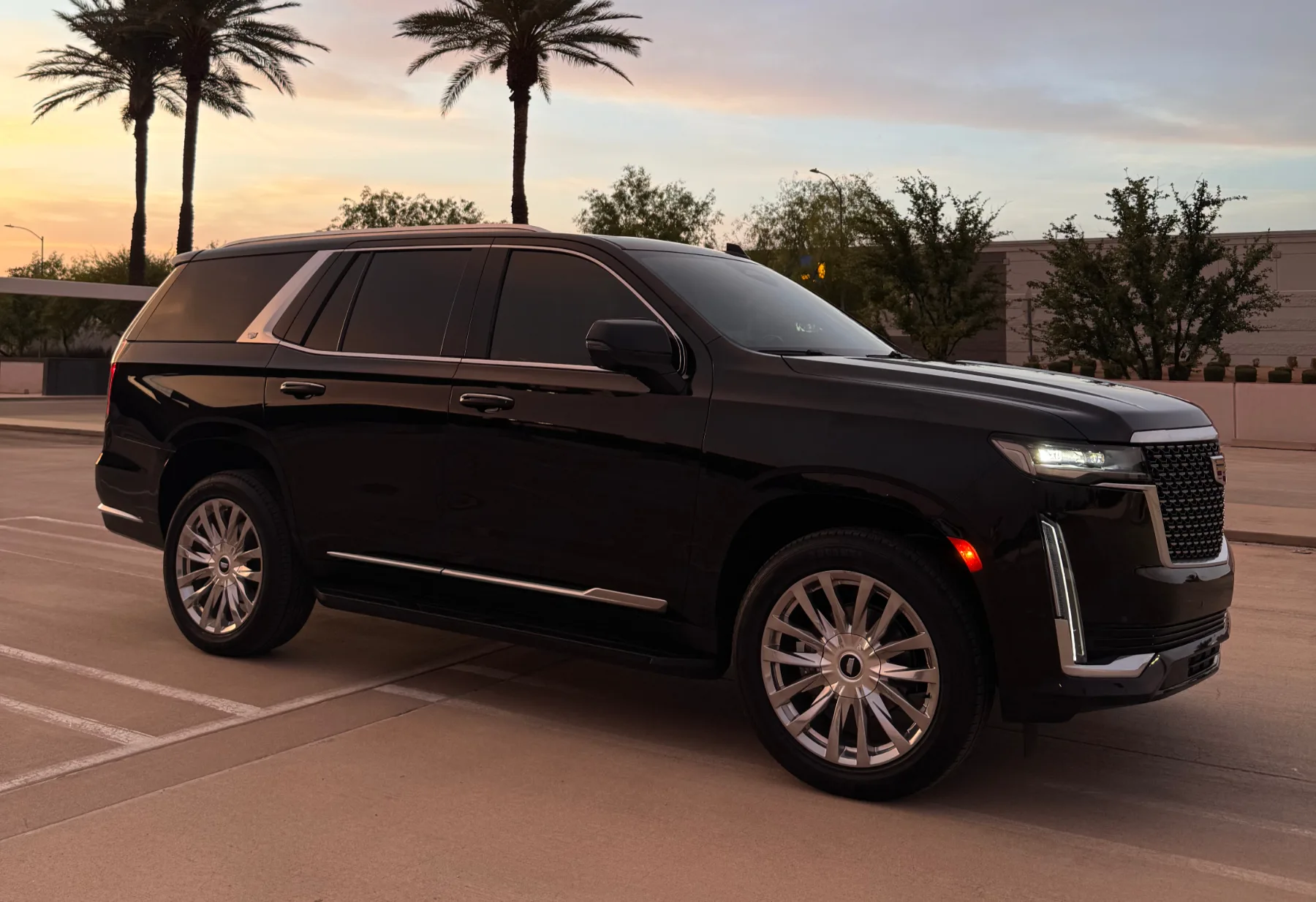 CADILLAC Escalade