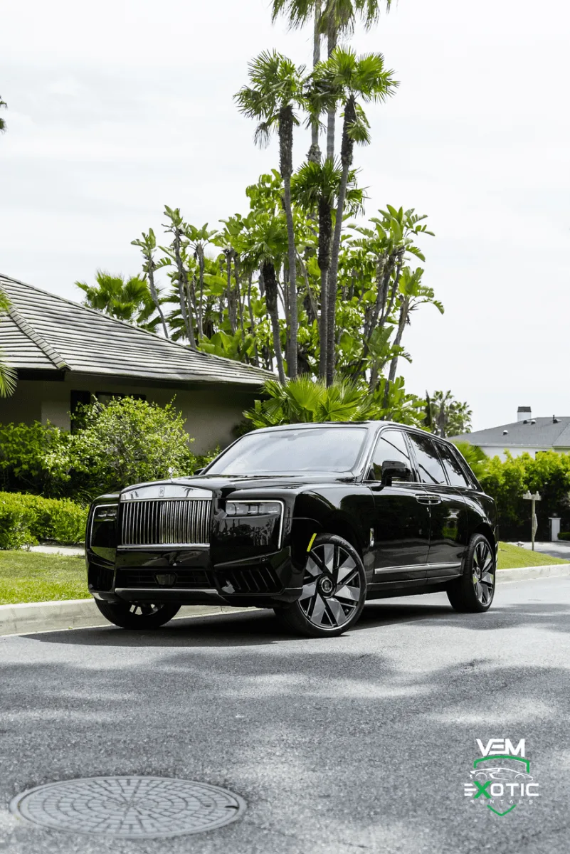 ROLLS-ROYCE Cullinan 2026