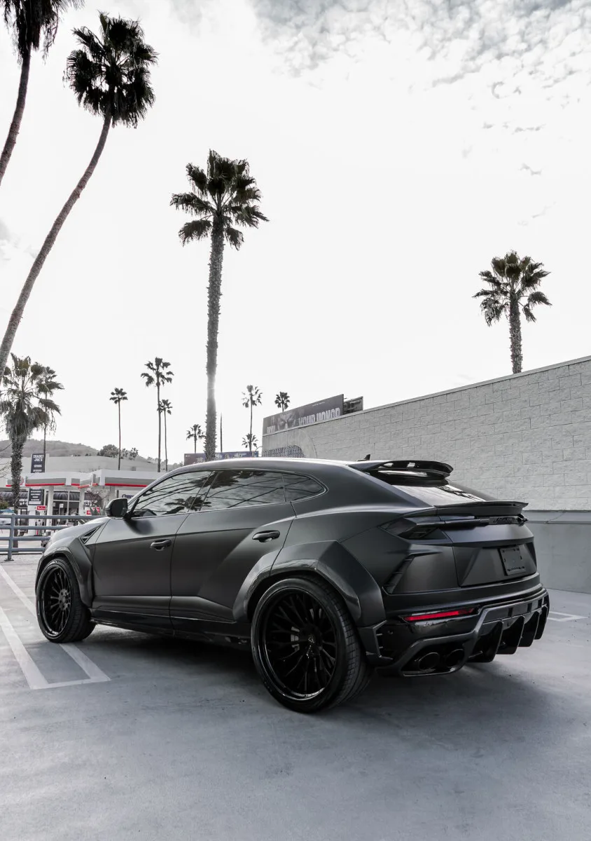 LAMBORGHINI Urus Widebody